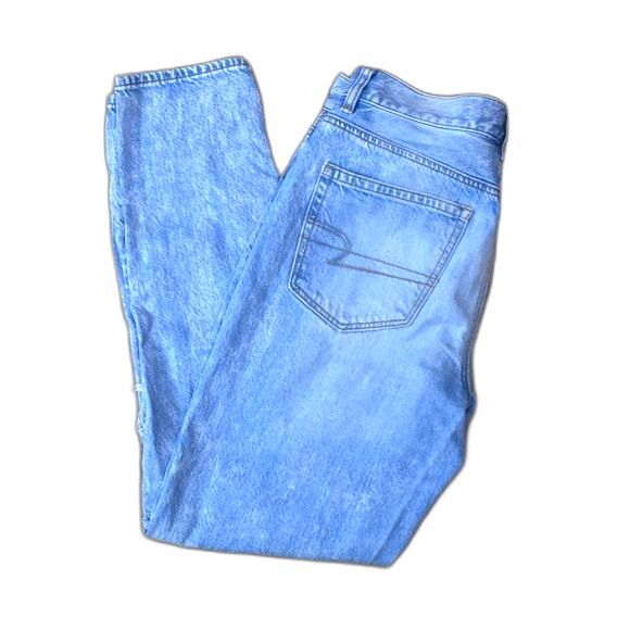 American Eagle Jeans Womens Size 2 Light Blue Highrise Mom Distressed Denim - Picture 1 of 13